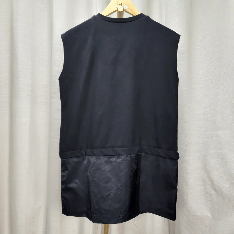 เสื้อแขนกุด สีดำ อก 40-42 นิ้ว, เอว 42 นิ้ว, ยาว 30 นิ้ว รูปที่ 4