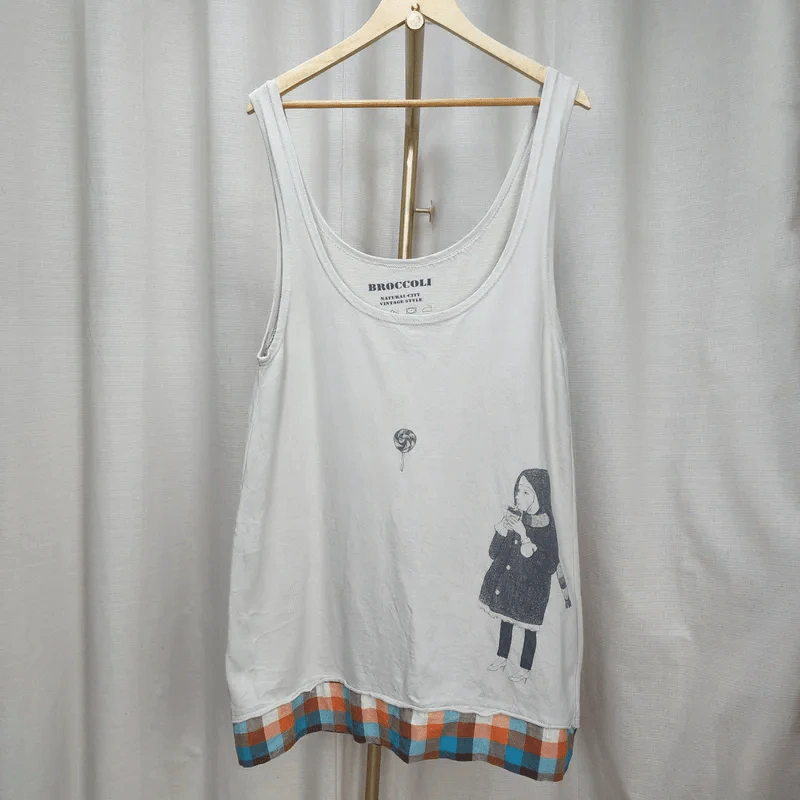 เสื้อกล้าม อก 38 นิ้ว, เอว 44 นิ้ว, ยาว 36 นิ้ว รูปที่ 1