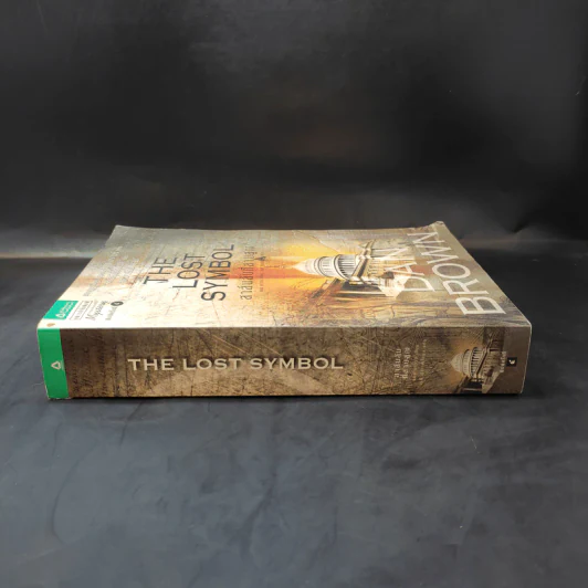 The Lost Symbol สาส์นลับที่สาบสูญ (ปกอ่อน) - แดน บราวน์ (Dan Brown) รูปที่ 3