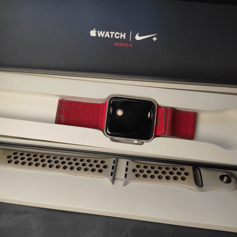 (มือสอง) Apple Watch Nike Series 3 + สายสีแดง รูปที่ 11