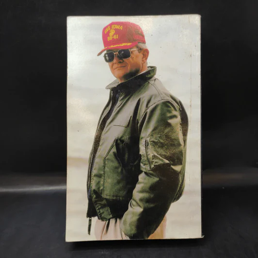 The Bear and The Dragon รุกฆาต - Tom Clancy เขียน, สุวิทย์ ขาวปลอด แปล รูปที่ 2