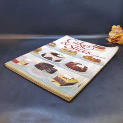 Cakes & Slices Cookbook รูปที่ 7