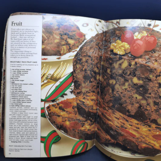 Cakes & Slices Cookbook รูปที่ 11