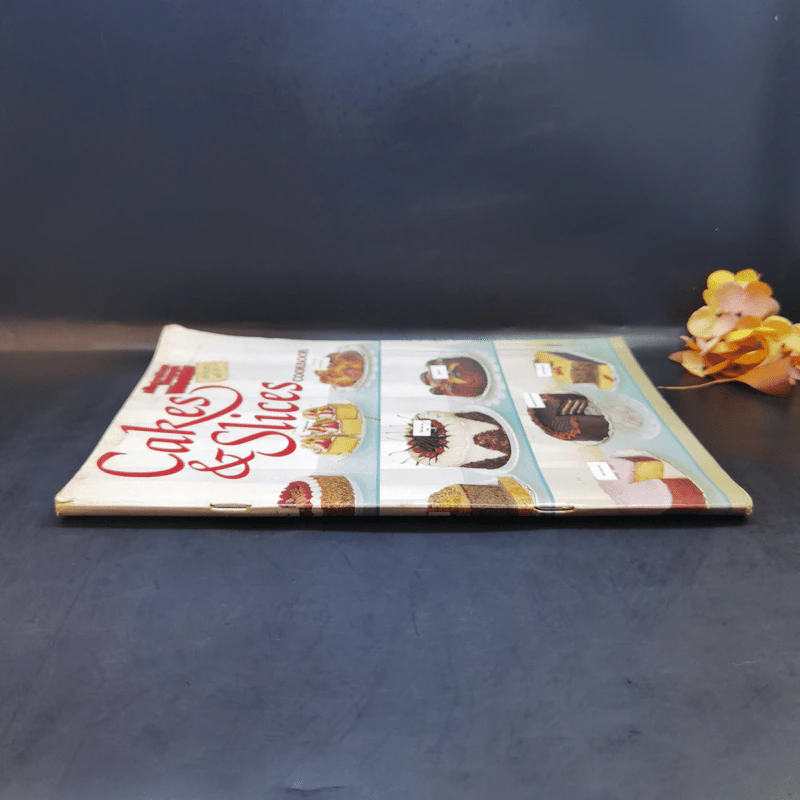 Cakes & Slices Cookbook รูปที่ 3