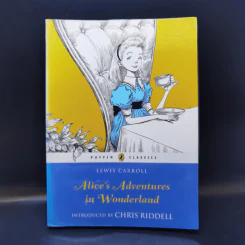 Alice's Adventures in Wonderland - Lewis Carroll รูปที่ 1