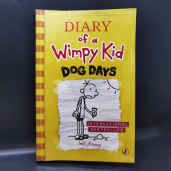 Diary of a Wimpy Kid Dog Days - Jeff Kinney รูปที่ 1