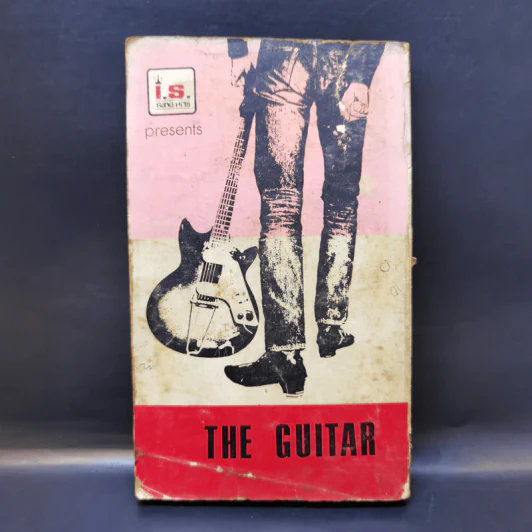 The Guitar มาเล่นกีตาร์กันเถอะ - คุณอี๊ด รูปที่ 2