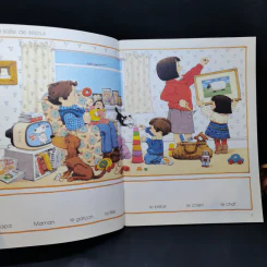 The Usborne First 100 Words in French Sticker Book รูปที่ 9