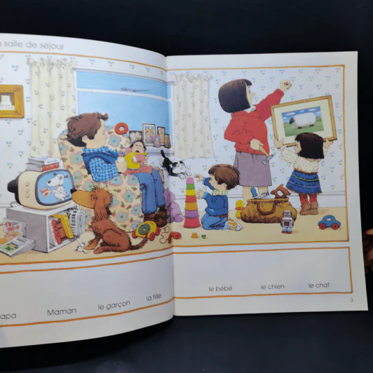 The Usborne First 100 Words in French Sticker Book รูปที่ 9
