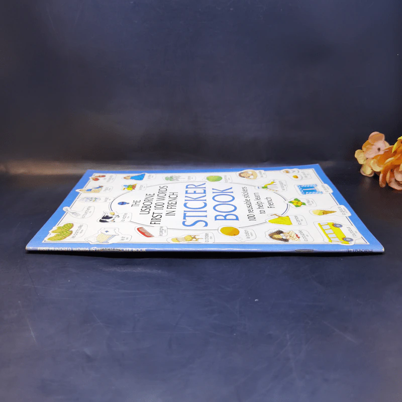 The Usborne First 100 Words in French Sticker Book รูปที่ 3