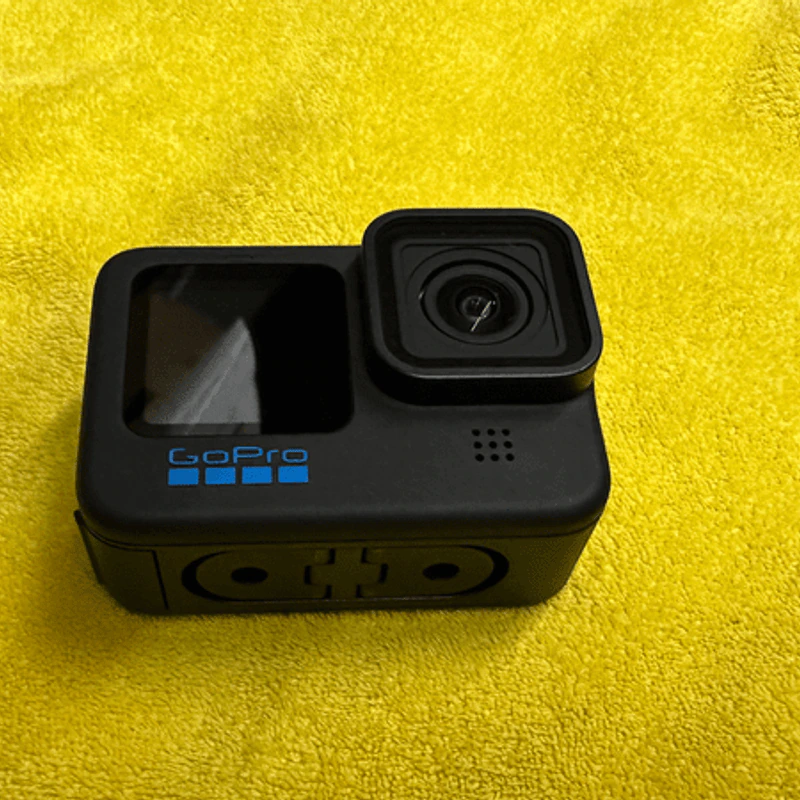 (มือสอง มีพร้อมส่ง) GoPro 10 Black พร้อมอุปกรณ์เสริมแท้ (ใช้งานได้ปกติ ไม่มีประกัน) รูปที่ 3
