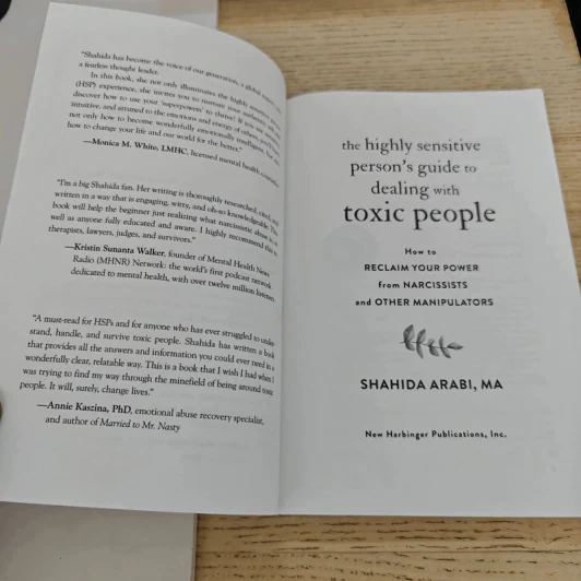 The Highly Sensitive Person's Guide to Dealing with Toxic People - Shahida Arabi MA รูปที่ 9
