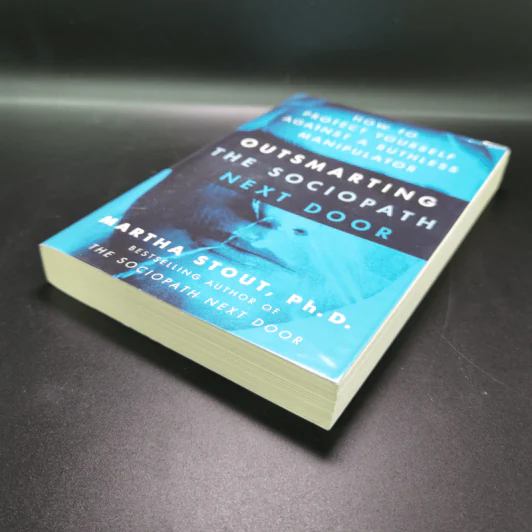 Outsmarting the Sociopath Next Door - Martha Stout Ph.D. รูปที่ 4