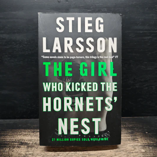 The Girl Who Kicked The Hornets' Nest - Stieg Larsson รูปที่ 1