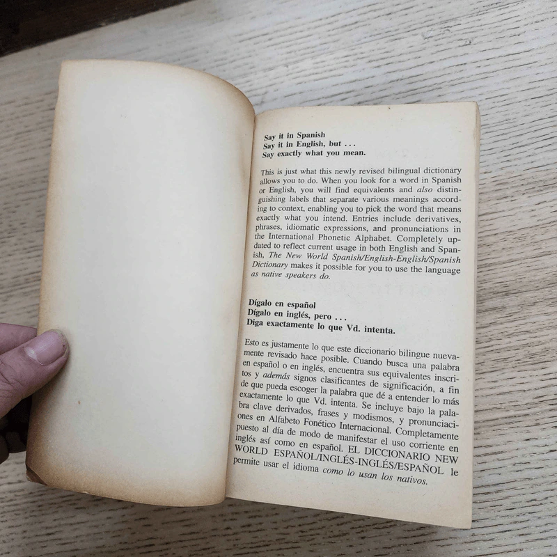 The New World Spanish/English English English/Spanish Dictionary รูปที่ 7
