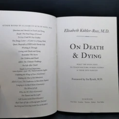 Life Lessons + On Grief & Grieving + On Death & Dying รูปที่ 15