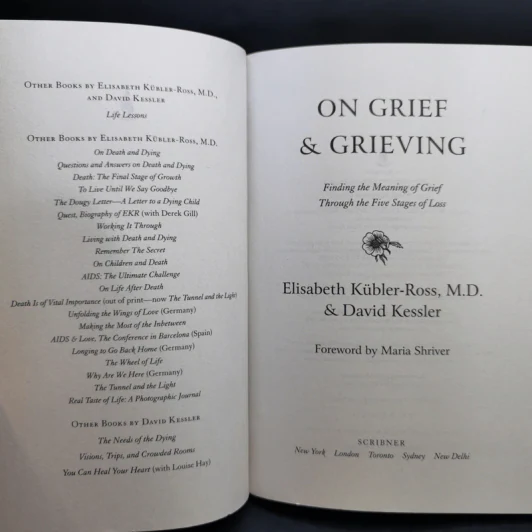 Life Lessons + On Grief & Grieving + On Death & Dying รูปที่ 12