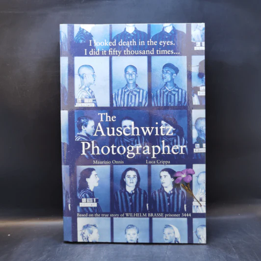 The Auschwitz Photographer - Luca Crippa, Maurizio Onnis รูปที่ 1