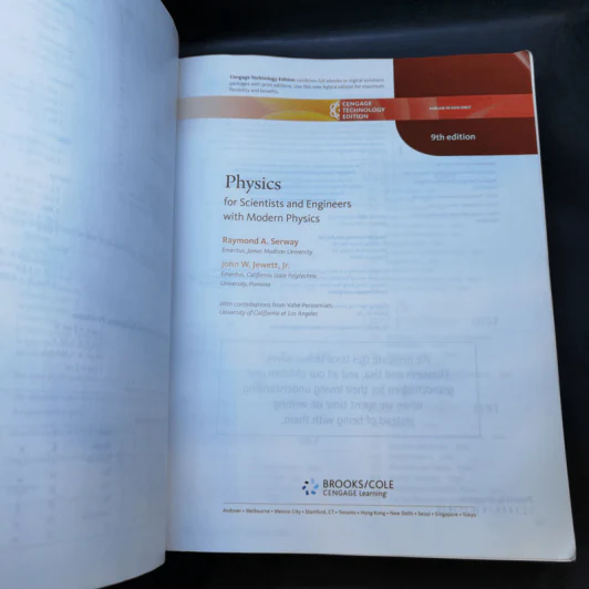 Physics for Scientists and Engineers with Modern Physics รูปที่ 9