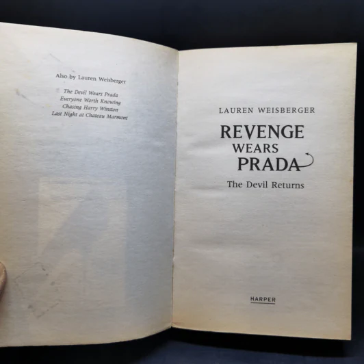 Revenge Wears Prada - Lauren Weisberger รูปที่ 8