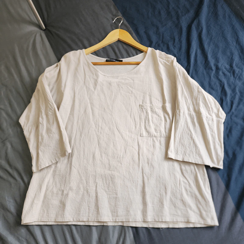 เสื้อสีครีม อก 48 นิ้ว, ยาว 25 นิ้ว รูปที่ 1