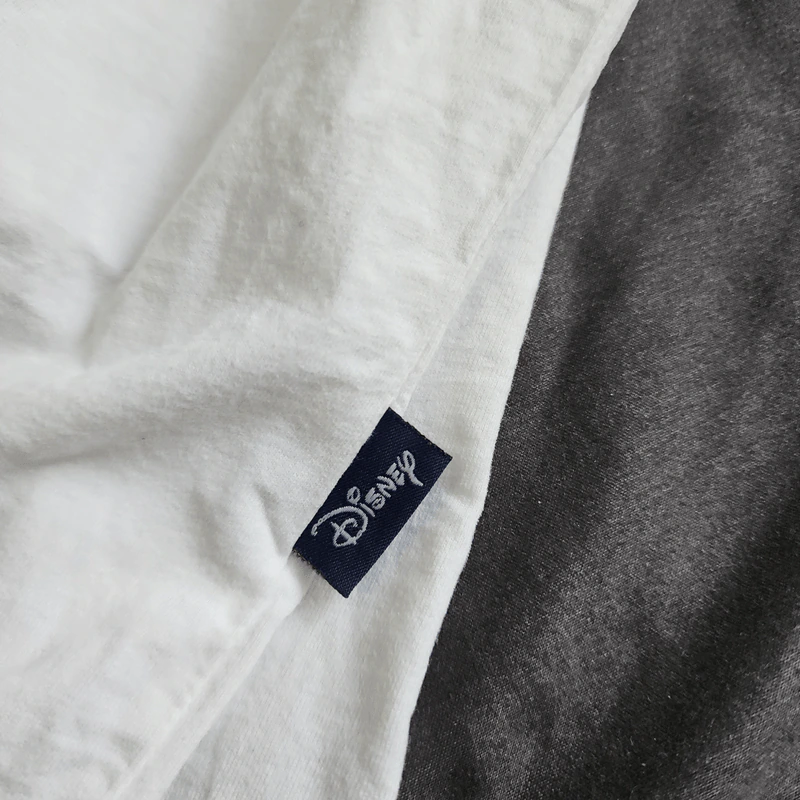 เสื้อสีขาว Disney มิกกี้ เมาส์ อก 42-44 นิ้ว, ยาว 28 นิ้ว รูปที่ 4