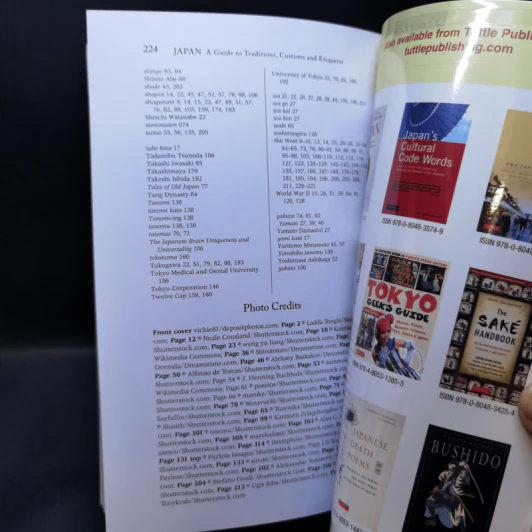 Japan A Guide to Traditions, Customs and Etiquette รูปที่ 13
