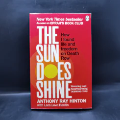 The Sun Does Shine - Anthony Ray Hinton, Lara Love Hardin รูปที่ 1