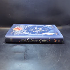 The Silver Gate - Kristin Bailey รูปที่ 3