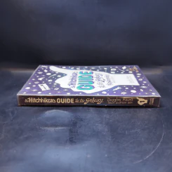 คู่มือท่องกาแล็กซี ฉบับนักโบก - Douglas Adams รูปที่ 3