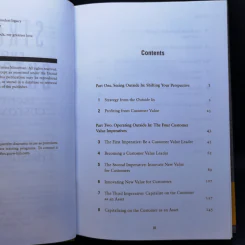Strategy from the Outside in - George Day, Christine Moorman รูปที่ 10