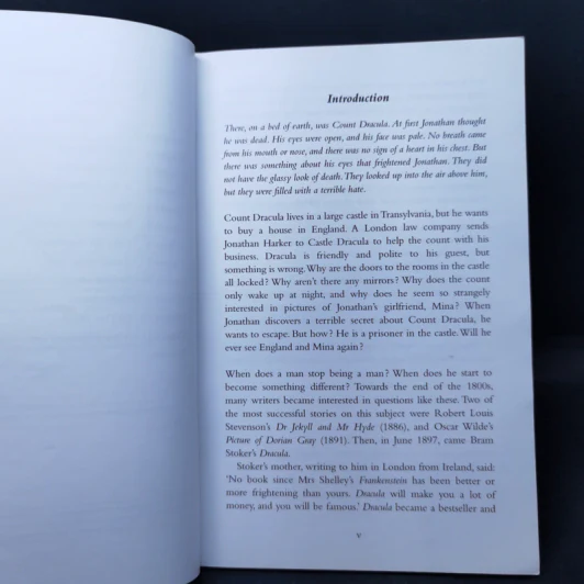 Dracula - Bram Stoker (Penguin Readers Level 3) รูปที่ 10