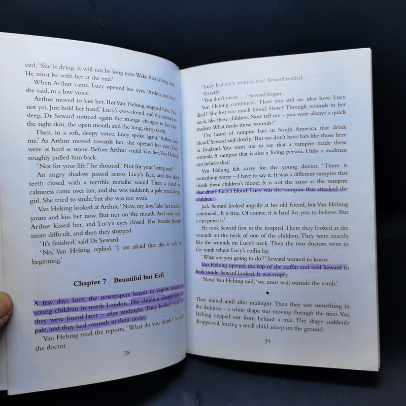 Dracula - Bram Stoker (Penguin Readers Level 3) รูปที่ 12