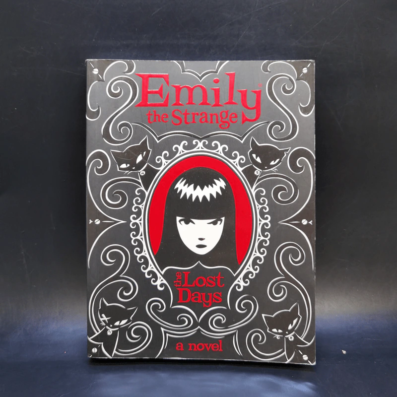 Emily the Strange ขายรวม 4 เล่ม รูปที่ 15
