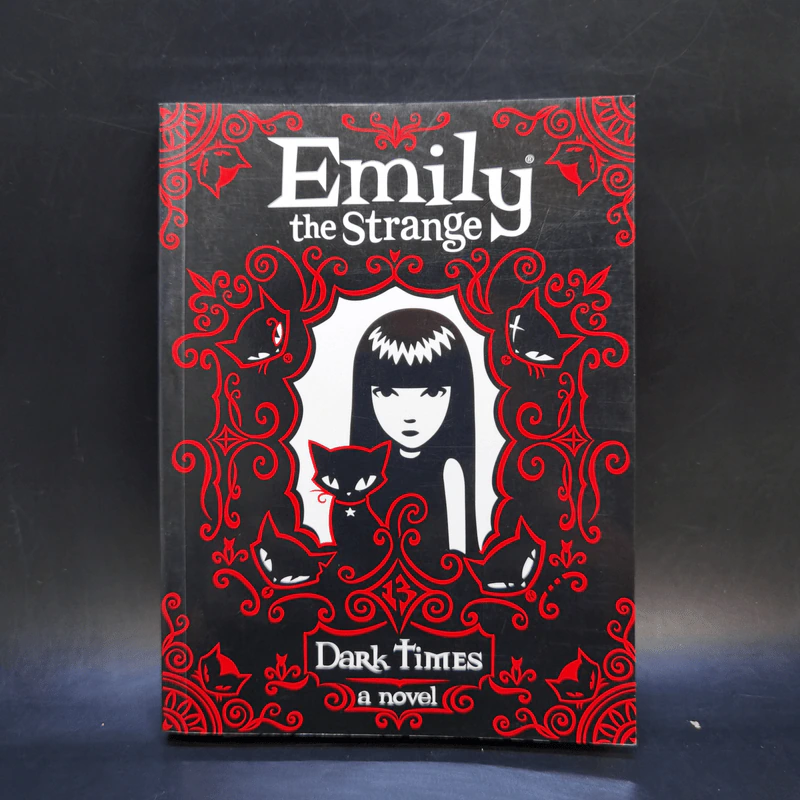 Emily the Strange ขายรวม 4 เล่ม รูปที่ 19