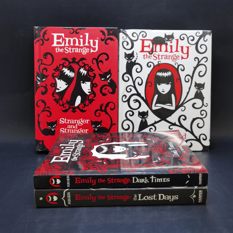 Emily the Strange ขายรวม 4 เล่ม รูปที่ 2