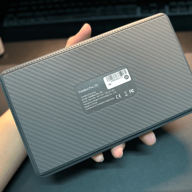 เครื่องไลฟ์สด YoloBox Pro The Ultimate All-In-One Multi-Cam Live Streaming & Switching System รูปที่ 4