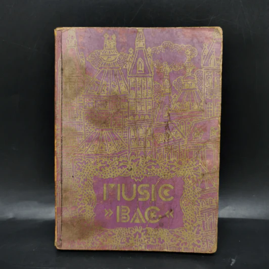Music Bag หนังสือโน๊ตเพลงสากล รูปที่ 1