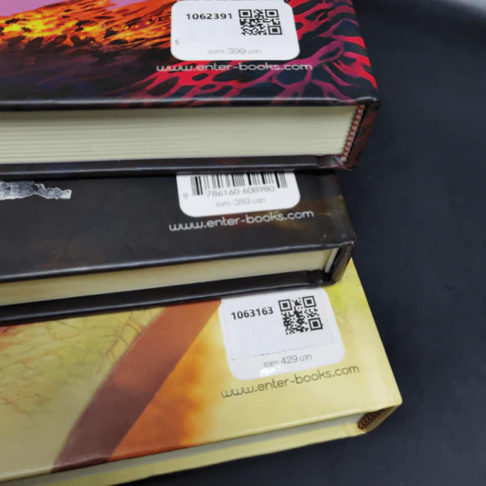พีระมิดสีเลือด + บัลลังก์แห่งไฟ + ล่าเงาพญางู (ปกแข็ง) - Rick Riordan รูปที่ 18