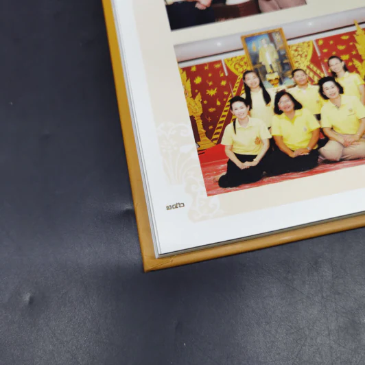 แจกัน ศิลปกรรมเฉลิมพระเกียรติ รูปที่ 15