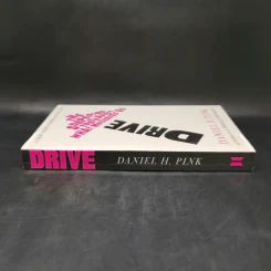 Drive: The Surprising Truth About What Motivates Us - Daniel H. Pink รูปที่ 3