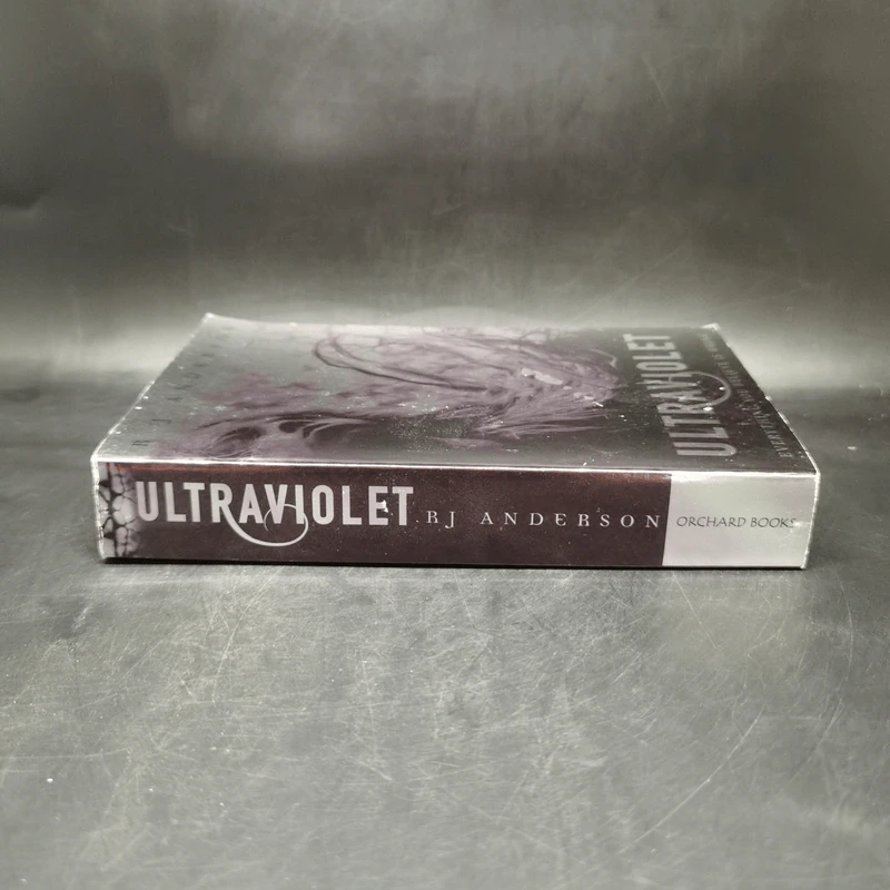 Ultraviolet - R.J. Anderson รูปที่ 3