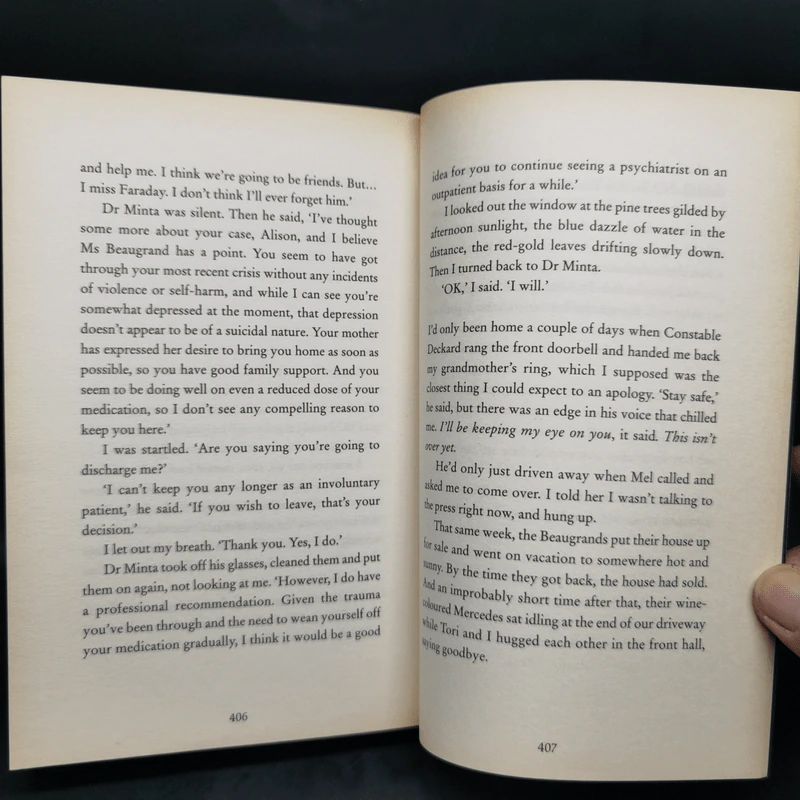 Ultraviolet - R.J. Anderson รูปที่ 10