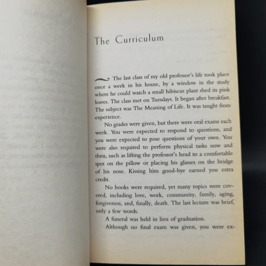 Tuesdays with Morrie - Mitch Albom รูปที่ 11