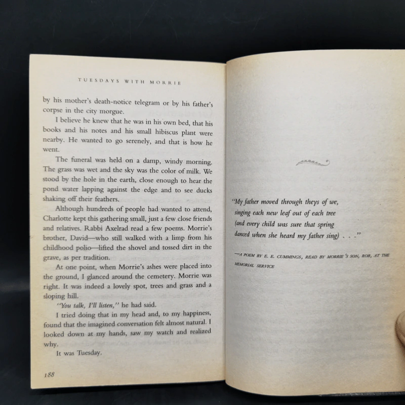 Tuesdays with Morrie - Mitch Albom รูปที่ 12