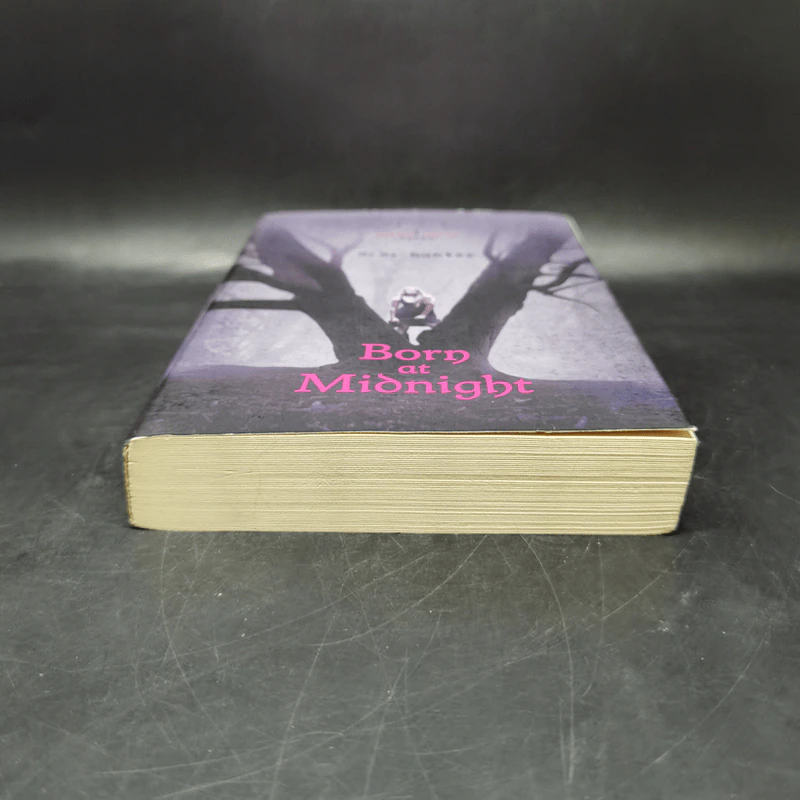 Born at Midnight - C. C. Hunter รูปที่ 4