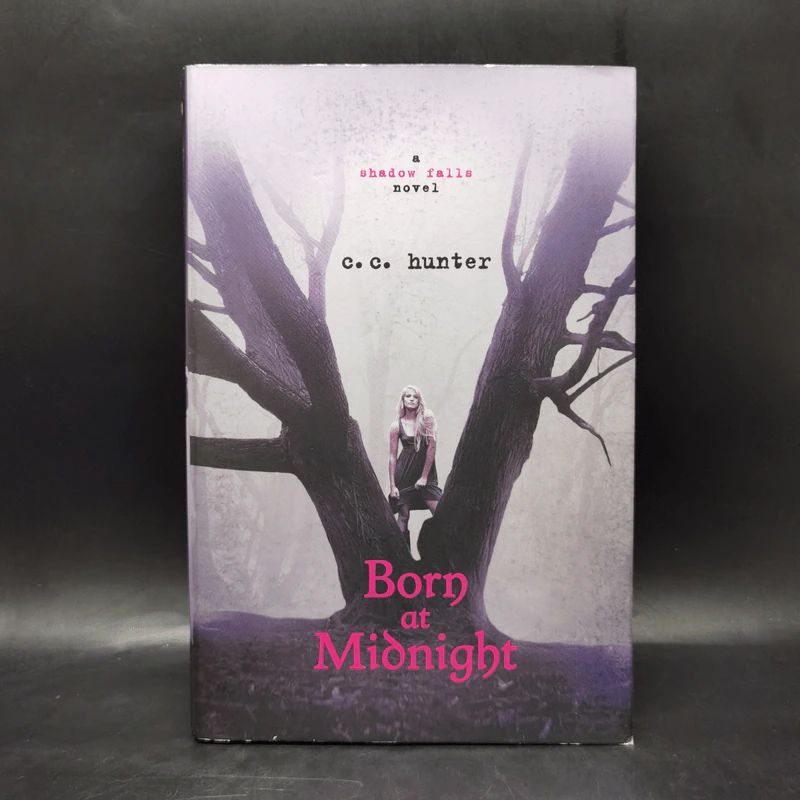 Born at Midnight - C. C. Hunter รูปที่ 1