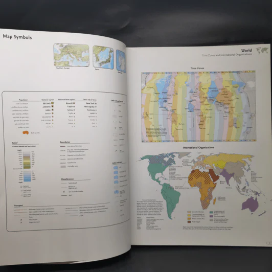 Collins World Atlas - Collins Maps รูปที่ 10