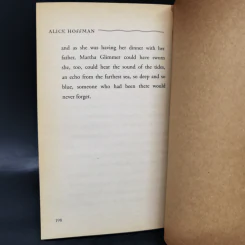 Water Tales - Alice Hoffman รูปที่ 10