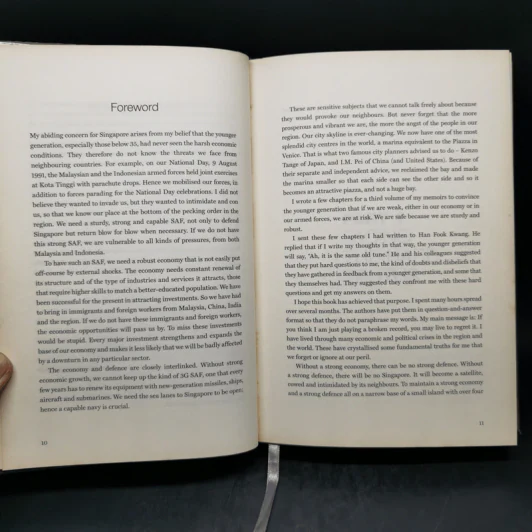 Hard Truths to Keep Singapore Going - Lee Kuan Yew รูปที่ 10